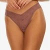 HANKY PANKY Women's Signature Lace Original Rise Thong