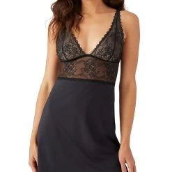 B.TEMPT'D B.tempt’d By Wacoal Women's No Strings Attached Lace Chemise