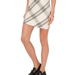 Vince Camuto Women's Textured Plaid Side-Zip Mini Skirt