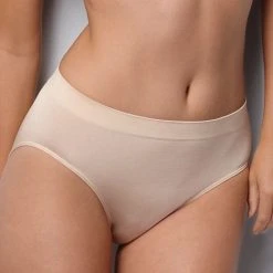 Wacoal Men's B-Smooth High-Cut Brief Underwear 834175