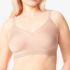 Olga Easy Does It Full Coverage Smoothing Bra GM3911A